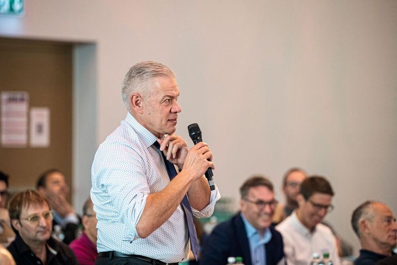 Es gab viele Nachfragen zu den Vorträgen aus dem Auditorium. (Bild: Thomas Entzeroth)