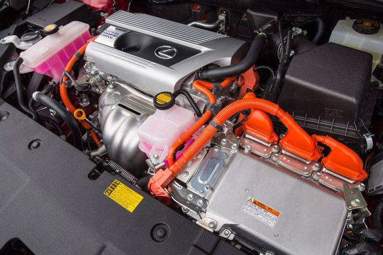 Hinter dem bösen Design verbirgt sich gute Technik. Unter dem Blech steckt ein Hybrid-Antrieb. (Lexus)