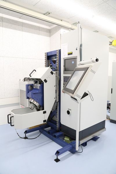 Kernkompetenz Spindeltechnologie: Die Spindeln sind perfekt auf ihre Aufgaben zugeschnitten ist. Patentiert ist die Double-Drive-Spindeltechnologie die sowohl hohe Drehmomente (per Getriebe) als auch hohe Drehzahlen fahren kann. (Matthias Böhm)