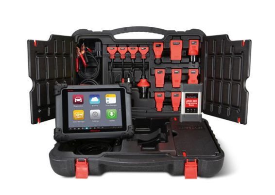 Diagnoseplattform für Kraftfahrzeuge MaxiSys Pro: Die Diagnoseplattform für Kraftfahrzeuge MaxiSys Pro ermöglicht extrem schnelle Scanzeiten und eine intuitive Bedienung. Das System besteht aus dem Tablet, das als zentraler Prozessor und Monitor für das System fungiert, und der Fahrzeugdiagnoseschnittstelle, die den Zugriff auf die Fahrzeugdaten ermöglicht. Die Schnittstelle wird an das Fahrzeug angeschlossen und kann mit dem Tablet oder einem anderen PC verbunden werden. Die Fahrzeugdaten können sowohl via Bluetooth als auch über ein Kabel übermittelt werden, Hersteller Autel Intelligent Technology, Shenzhen, China.  (Bild: Red Dot / Autel Intelligent Technology)