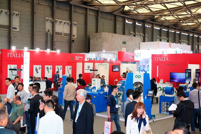 Die Deutsche Messe AG richtet über ihr Gemeinschaftsunternehmen Hannover Milano Fairs Shanghai Ltd. unter anderem die PTC Asia für die Antriebs- und Fluidtechnik aus. (PTC Asia)