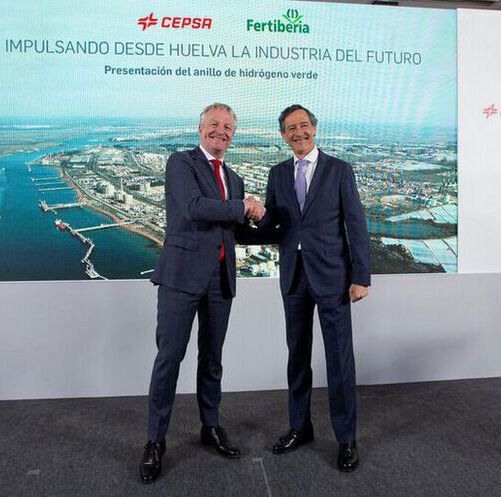 Maarten Wetselaar, CEO of Cepsa and Javier Goñi, CEO of the Fertiberia Group. Maarten Wetselaar, CEO of Cepsa and Javier Goñi, CEO of the Fertiberia Group.