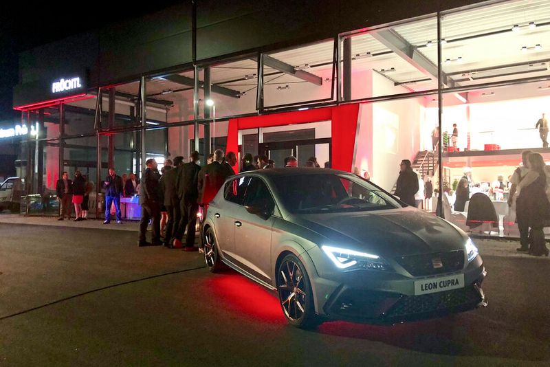 Ein Hingucker war der Leon Cupra R, der nur 360 Mal in Deutschland verkauft wird. (Bild: Früchtl)