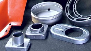 Rübsamen hat die Kapazitäten in der Blechbearbeitung erweitert, so dass im Bereich Tiefziehen in kurzer Zeit anspruchsvolle Teile von Losgröße 1 bis 100000 gefertigt werden können. (Archiv: Vogel Business Media)