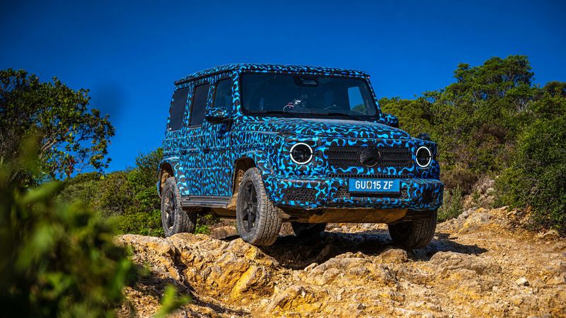 Die in den Leiterrahmen eingebettete Batterie ist ebenso wie der Unterboden stets gut abgedichtet und gepanzert. (Bild: Mercedes-Benz)