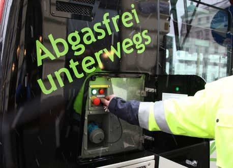 In Wien werden die Lithium-Ferrit-Batterien der Busse in der Garage über Nacht langsam auf volle Kapazität aufgeladen. (Bild: Siemens)