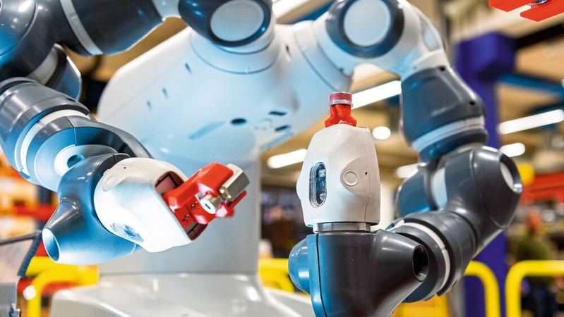 Für die Gewindemontage bei CEJN kommen die verschiedenen Greiferhände des Yumi stets passend aus dem 3D-Druck. Für die Gewindemontage bei CEJN kommen die verschiedenen Greiferhände des Yumi stets passend aus dem 3D-Druck.