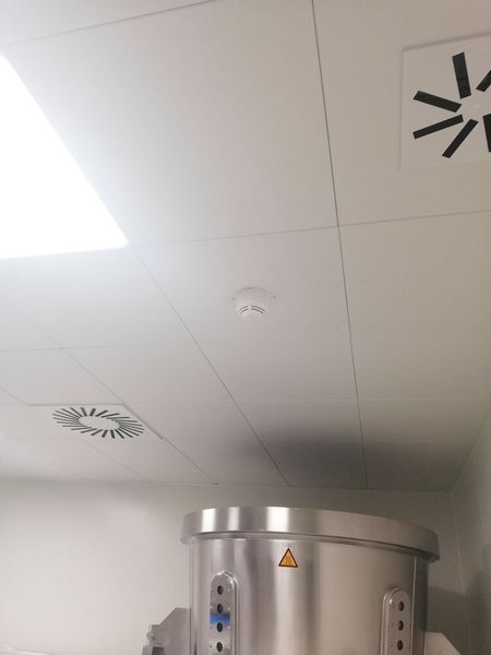 Klemmkassetten für Reinraumdecken (Bild: Glatt Ingenieurtechnik)