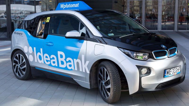 Sogar als Geltransporter fungierte der BMW i3. (Bild: BMW)