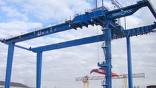 7100_13-07-11_1_RMG_Container_Crane.jpg (Conductix-Wampfler GmbH)