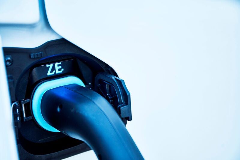 Die 33 kWh starke Lithium-Ionen-Batterie soll laut NEFZ für 200 Kilometer Reichweite sorgen. (Renault)