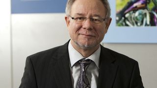 Herbert Schmid, Geschäftsführer des EMS-Dienstleisters productware: Die Investitionen in das Test-Equipment sollen die Marktposition des Unternehmens stärken. (Johannes Vogt)