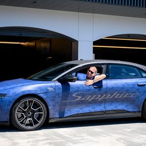 Der Air Sapphire sprintet in 2,0 Sekunden auf 100 km/h, in 13 Sekunden steht die 300 auf dem Tacho.(Bild:  Lucid)