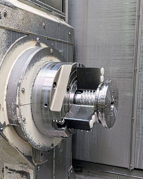 Die Bearbeitung in einer Aufspannung reduziert potenzielle Fehlerquellen und erhöht gleichzeitig die Prozesssicherheit und Reproduzierbarkeit. (Bild: Okuma Deutschland GmbH)
