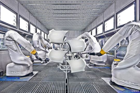 Die in den Lackierrobotern eingesetzten Planetengetriebe von Schaeffler stehen für eine konstante Präzision sowie für eine lange Lebensdauer.(Bild:  b+m surface systems)
