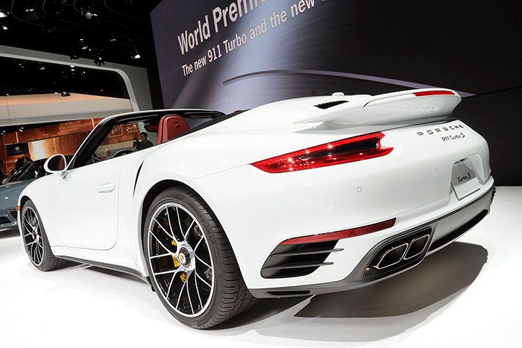 ... und hier den Porsche 911 Turbo S. (dpp-AutoReporter/zm)
