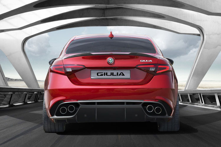 Die neue Giulia gibt den Startschuss für ein Modelloffensive, in deren Rahmen die Fiat-Tochter bis zum Jahr 2018 weitere sieben Modelle vorstellen will. (Foto: Alfa Romeo)