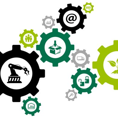 Maschinen müssen künftig selbst zu Energiemanagern werden – das bedeutet aber auch, dass sie intelligent und vernetzt ausgelegt sein müssen. Einzelne Komponenten entscheiden nicht mehr über die Energieeffizienz einer Maschine, sondern eher ganzheitliche, systematische Ansätze. (Bild: © j-mel – stock.adobe.com)