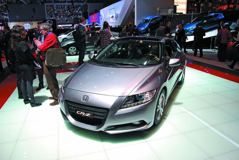 Mit dem Honda CR-Z will der Hersteller beweisen, dass ein  Hybridauto auch sportlich sein kann. (Archiv: Vogel Business Media)