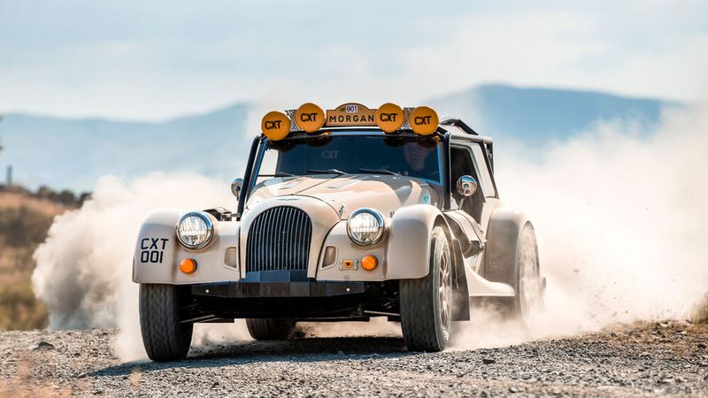 Unter der langen Motorhaube des CX-T steckt ein 2,0-Liter-Vierzylinder. (Morgan)