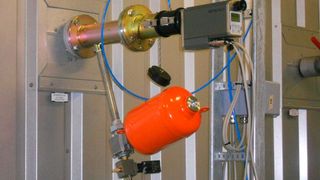 Die Heitronics-Geräteserie KT19.69 II zur Temperaturmessung ist nach 17. BlmSchV zugelassen. Damit ist garantiert, dass Schadstoffe in Müllverbrennungsanlagen sicher zerstört werden können. (Bild: Heitronics)