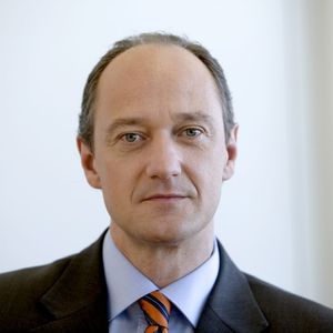 Roland Busch ist Mitglied des Vorstands der Siemens AG und CEO Sektor Infrastructure & Cities ab 1. April 2011