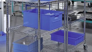 Die Rollwagen aus der Kombix-Serie von LKE gewährleisten ein flexibles und ergonomisches Arbeiten in der Produktion. (Bild: LKE Group)