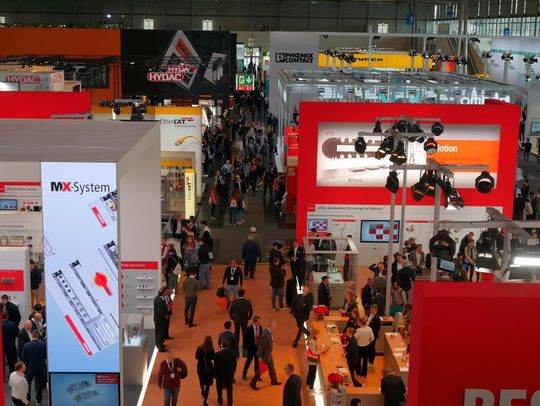 Ungewohnter Anblick: Am ersten Messetag in Hannover war der Andrang in den Hallen groß. (Bild:  Sandro Kipar/VCG)