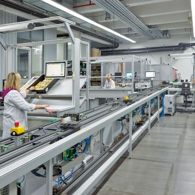 Produktionsoptimierung auf der Grundlage einer integrierten Digitalisierung. (Bild: Phoenix Contact)
