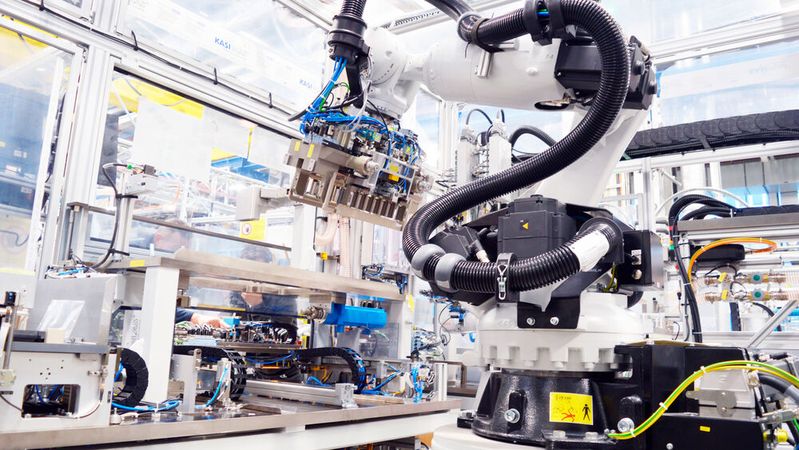 Eine neue Studie analysiert große Lieferkettenschwächen bei Europas Elektroautobauern(Bild:  Bosch)