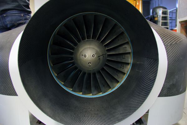 Hyperloop Rollout: Fast so schnell wie der Schall soll er sein, der Superschnellzug der Zukunft, auch Hyperloop genannt (Bild: WARR Hyperloop Team, TU München)