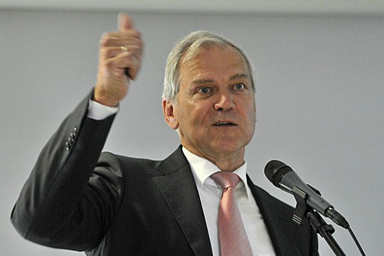 Clemens Klinke, Aufsichtsratsmitglied Dekra Automobil und Vorstandsmitglied Dekra SE: „Verbaute Assistenzsysteme müssen durch die Überwachungsorganisationen geprüft werden.“ (Foto: Zietz)