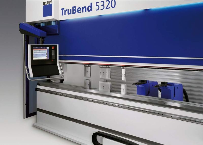 Elektronische Hilfsmittel steigern die Produktivität beim Blechbiegen. Bild: Trumpf (Archiv: Vogel Business Media)