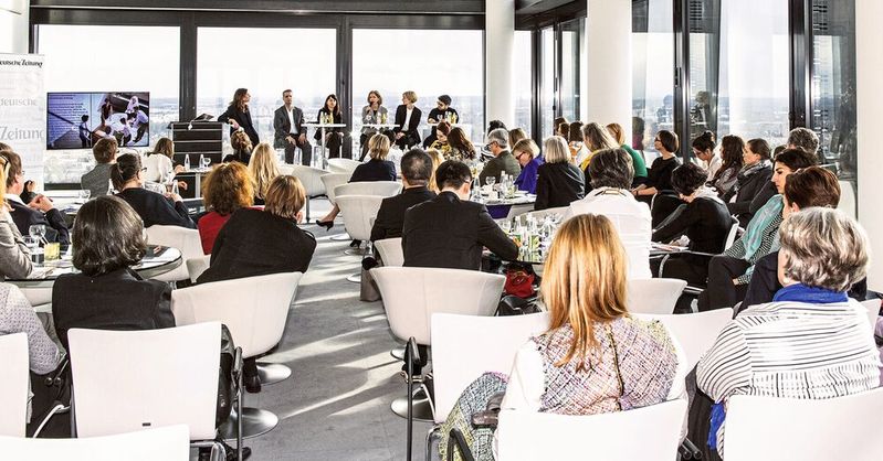 Der Frauen-Karriere-Index bei der Bekanntgabe der Index-Ergebnisse 2019. Die Management-Plattform veranstaltet in diesem Jahr erstmals den Impact-of-Diversity Award.(Bild:  @SZ nell killius)