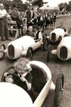 Später sorgte ein Zweitaktmotor von Zündapp in den kleinen Rennwagen für Vortrieb. (Foto: yourmove)