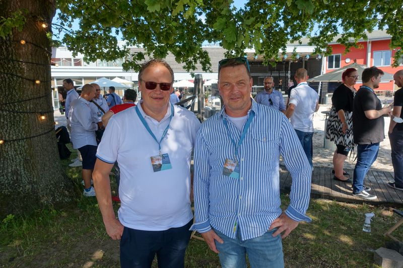 Sven Ortmann (Nuvias, l.) und Ingo Peters (SPIE Osmo).  (Bild: IT-BUSINESS)