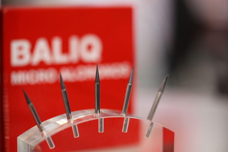 Oerlikon Balzers auf der AMB 2014: Bei Oelikon Balers stand vieles Unter dem Motto der neuen Beschichtungstechnologie BalIQ, die nach Aussage von Dr. W. Kalls das beste aus zwei Beschichtungstechnologien verbindet. (Bild: Böhm)
