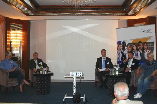 ...und welche Perspektiven das Kfz-Gewerbe nach der Ausbildung bietet. (Archiv: Vogel Business Media)