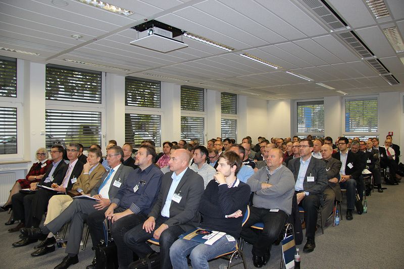 Sein Vortrag kam an: Man sieht geradezu, wie die Zuhörer mitdenken.  (Vogel IT-Medien GmbH)