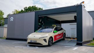 Nio hat im September 2025 in Hamburg die 21. Akkuwechselstation in Deutschland eröffnet. (Bild: Nio Deutschland)
