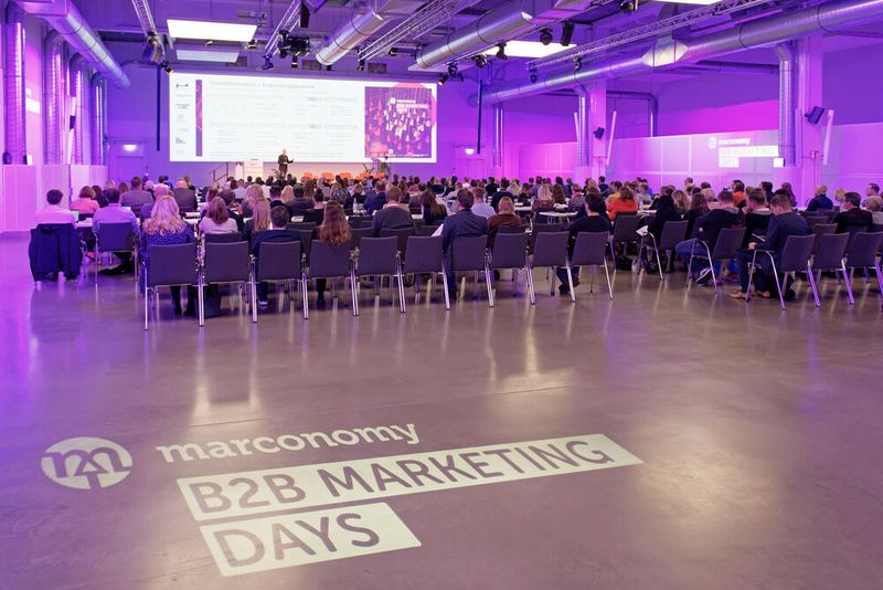 B2B MARKETING DAYS 2023 Komplexe Produkte, lange Entscheidungszyklen und eine anspruchsvolle Zielgruppe – vor diesen Herausforderungen stehen Marketingverantwortliche aus Industrie- und Technologieunternehmen. Die marconomy B2B Marketing Days zeigen, wie sich Unternehmen diesen Herausforderungen stellen und welche Trends aus dem Consumer Bereich auch für B2B Unternehmen erfolgreich eingesetzt werden. Marketing- und Vertriebsverantwortliche aus dem Mittelstand profitieren vom Know-How-Austausch in interaktiven Formaten, lernen neue Technologien kennen und schaffen Strategien für ihr B2B Marketing.   Wann: 10.-11.10.2023, Würzburg  Mehr unter: www.b2bdays.de/#  (Bild: marconomy)