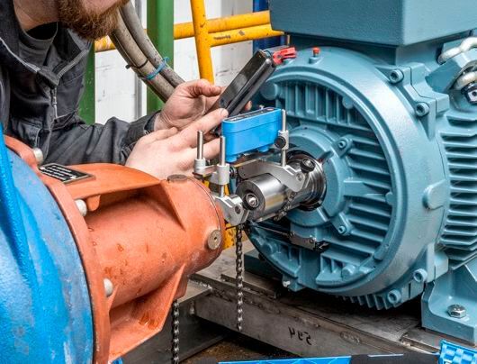 Alle, die sich in der Instandhaltungsbranche bewegen, oder sich dafür interessieren, sollten sich die Tagung Instandhaltung 2023 nicht entgehen lassen. Sie findet vom 5. bis 6. Dezember im weihnachtlichen Nürnberg statt und informiert über aktuelle Trends und Möglichkeiten.(Bild:  Th. Tomak)