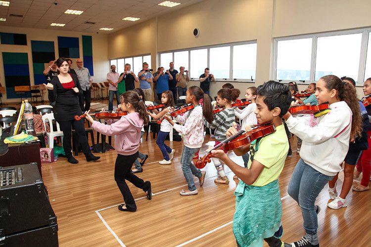 Seit 2000 ist Volkswagen do Brasil ein Partner des Instituto Baccarelli, einer gemeinnützigen Einrichtung, die etwa 1.200 Kinder und Jugendliche in soziokulturellen Programmen unterstützt. (Foto: Volkswagen/Pedro Danthas)