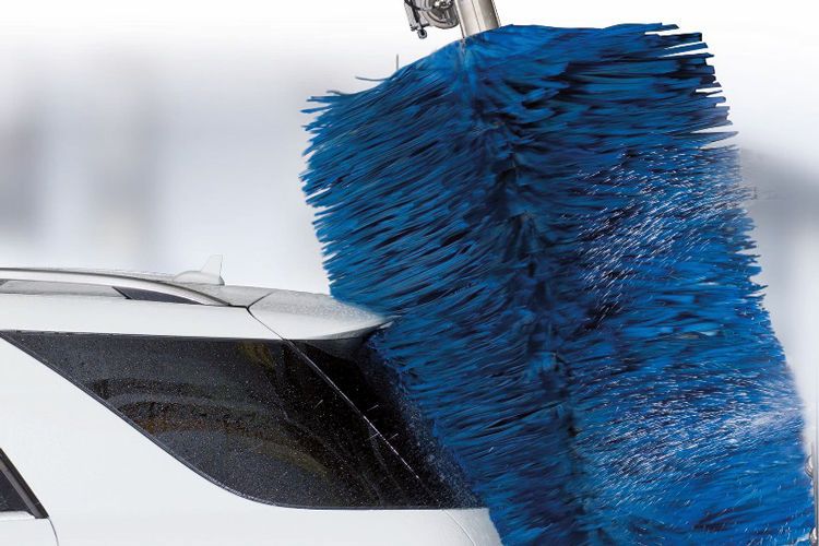 Die Kategorie Car Wash, Care & Reconditioning konnte Wash Tec mit einer intelligenten Waschanlagen-Elektronik für sich entscheiden. Diese ermittelt aus den Konturdaten der Dachbürste im ersten Waschdurchgang die Neigung des Fahrzeughecks für einen optimalen zweiten Durchgang.  (Bild: Wash Tec)