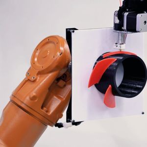 Das Werkstück wird von einem Gelenkarmroboter mit sechs Achsen geführt. 