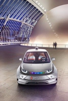 Rinspeed „Budii“: Das Concept Car definiert die Mensch-Maschine-Beziehung neu. (Bild: Rinspeed)