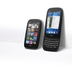 HP mischt jetzt unter anderem mit dem Pre 3 wieder im Smartphone-Markt mit. Das Business-Gerät arbeitet mit dem Palm-Betriebssystem WebOS, hat einen Touchscreen und soll dank zusätzlicher Frontkamera auch für Videotelefonie geeignet sein.