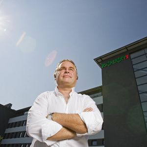 Eugene Kaspersky, CEO und Mitgründer von Kaspersky Lab, ist Stolz auf den neuen Firmensitz.