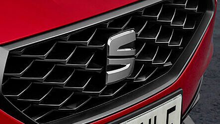 Entgegen mancher Befürchtung oder Spekulation wird die Marke Seat erhalten bleiben. Zunächst gibt es Modell-Auffrischungen, später sollen auch E-Fahrzeuge kommen.(Bild:  Seat)