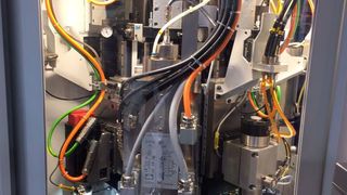 Die magnetisch gelagerte Spindel der Planfinish-Maschine Micro-Star IQ erlaubt eine mikrometergenaue Auslenkung. (Thielenhaus Technologies)